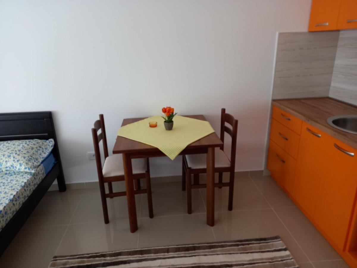 Apartman Savic Plus Apartment Bar Bagian luar foto